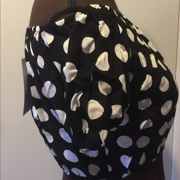BNWT Polka Dot Crop Top off shoulder - Picture 4 of 4